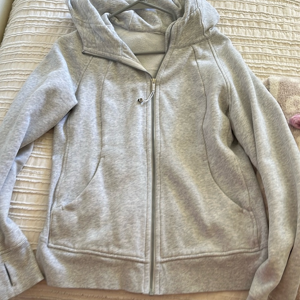 Lulu full zip up